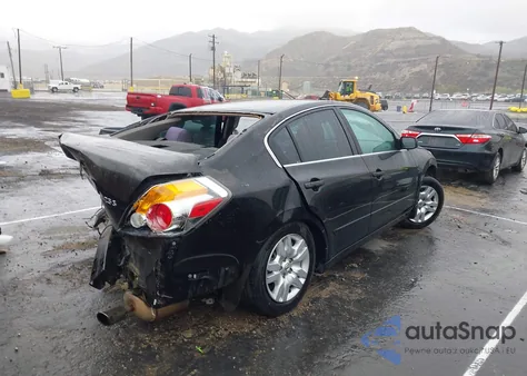 2012 Nissan Altima 2.5 S z USA, uszkodzony, nr VIN 1N4AL2AP8CN454514